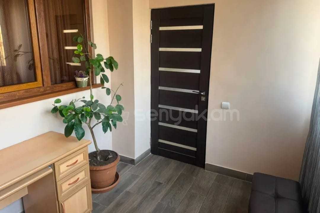 4 Սենյականոց Բնակարան, 95քմ, 4/9 հարկ, Նորմալ Վիճակում