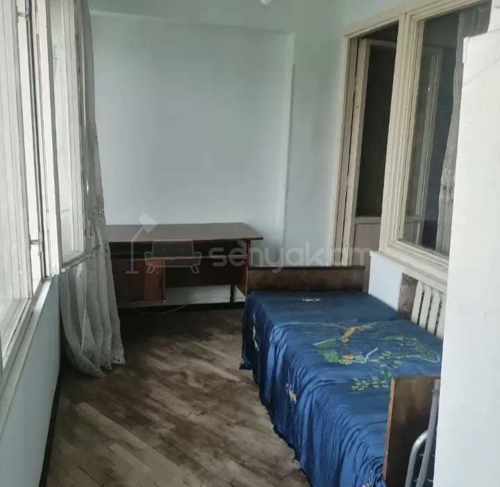 1 Սենյականոց Բնակարան, 52քմ, 3/9 հարկ, Նորմալ Վիճակում, Կահավորված, Արևկող