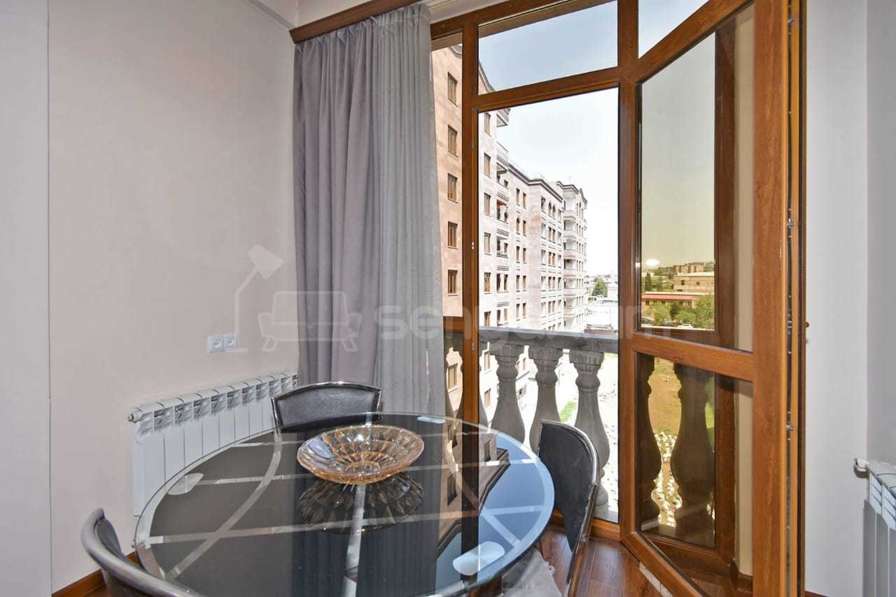 2 Սենյականոց Բնակարան Նորակառույցում, 45քմ, 8/12 հարկ, Դիզայներական Վերանորոգված