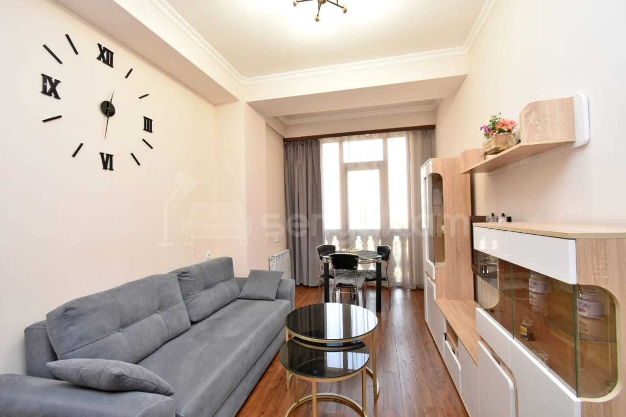 2 Սենյականոց Բնակարան Նորակառույցում, 45քմ, 8/12 հարկ, Դիզայներական Վերանորոգված