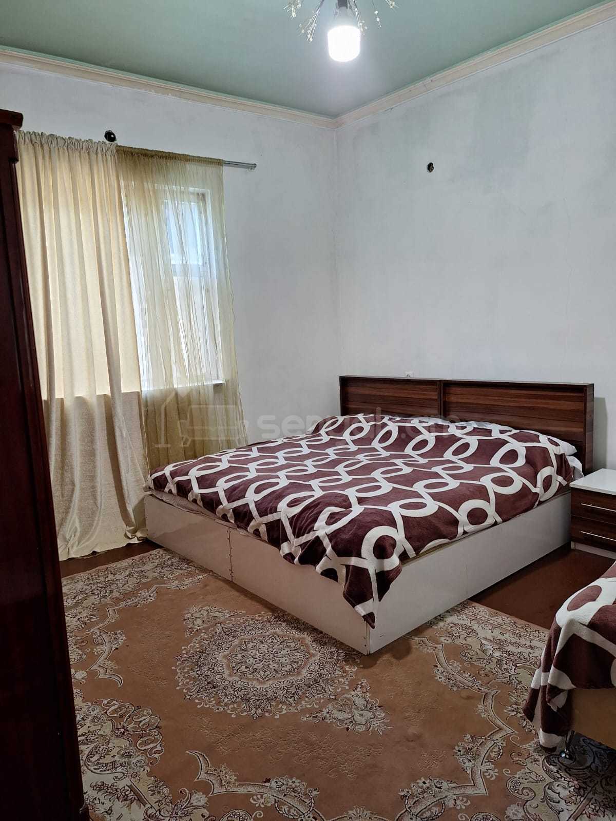3 Սենյականոց Բնակարան, 100քմ, 1/1 հարկ, Նորմալ Վիճակում