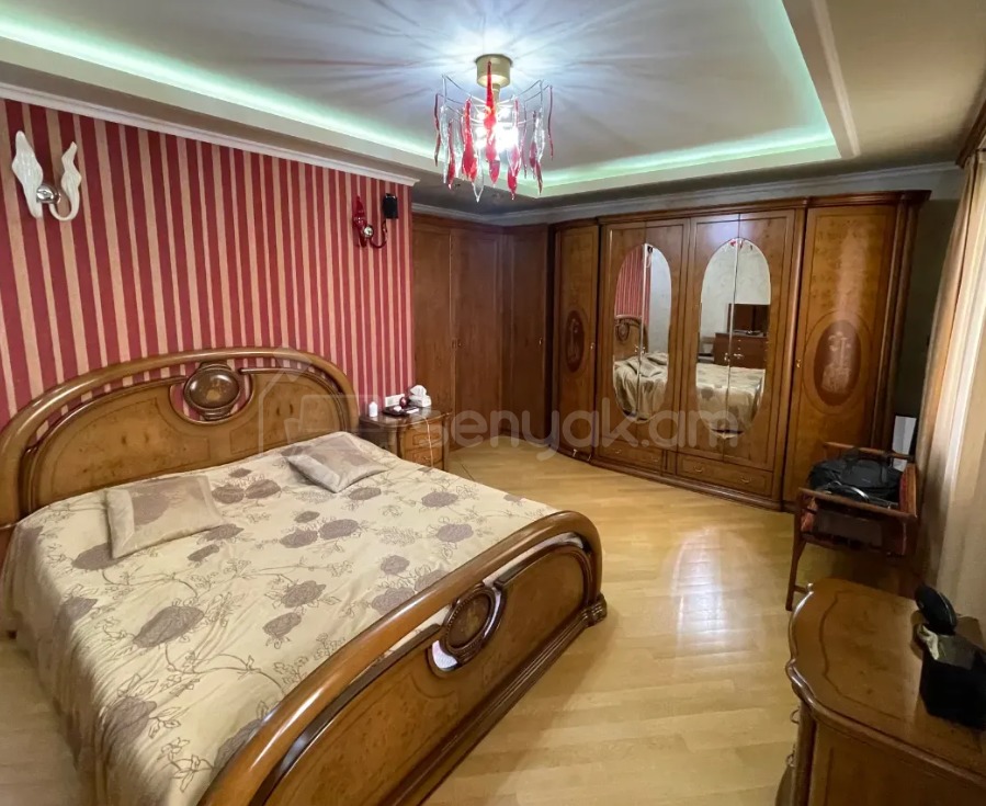 5 Սենյականոց Բնակարան Նորակառույցում, 200քմ, 5/9 հարկ, Դիզայներական Վերանորոգված