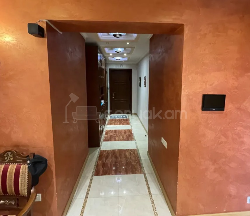 5 Սենյականոց Բնակարան Նորակառույցում, 200քմ, 5/9 հարկ, Դիզայներական Վերանորոգված
