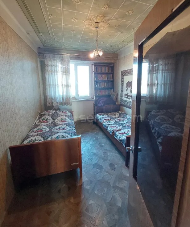 3 Սենյականոց Բնակարան, 92քմ, 6/10 հարկ, Պետական Վիճակում