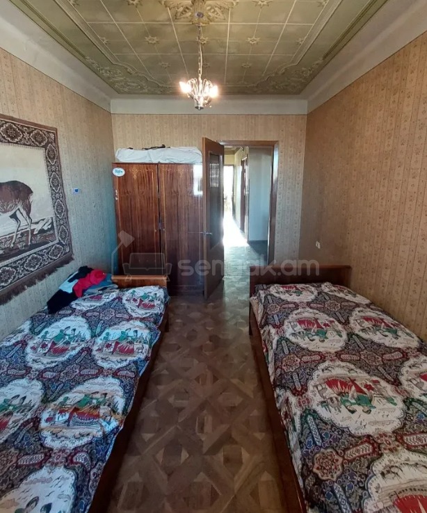 3 Սենյականոց Բնակարան, 92քմ, 6/10 հարկ, Պետական Վիճակում