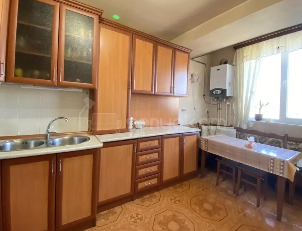2 Սենյականոց Բնակարան, 80քմ, 6/13 հարկ, Պետական Վիճակում