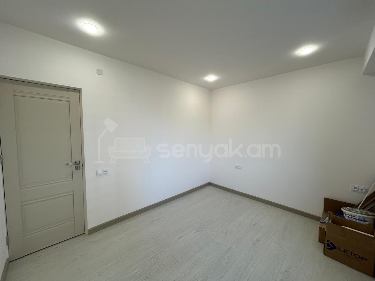 2 Սենյականոց Բնակարան, 35քմ, 2/9 հարկ, Կապիտալ Վերանորոգված
