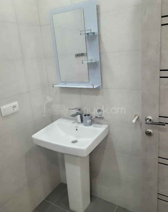 2 Սենյականոց Բնակարան Նորակառույցում, 50քմ, 5/16 հարկ, Դիզայներական Վերանորոգված, Կահավորված