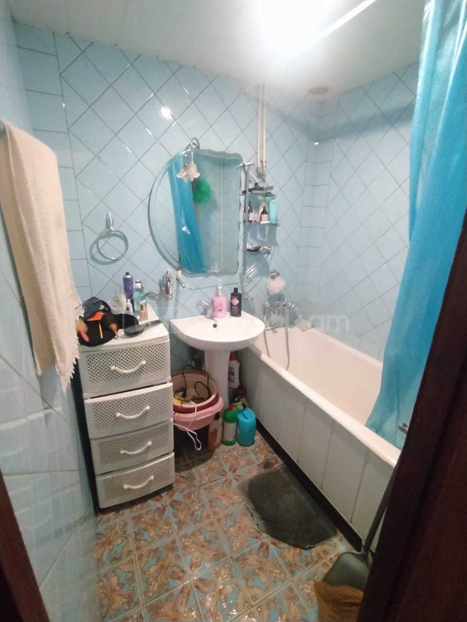 3 Սենյականոց Բնակարան, 84քմ, 5/9 հարկ, Նորմալ Վիճակում