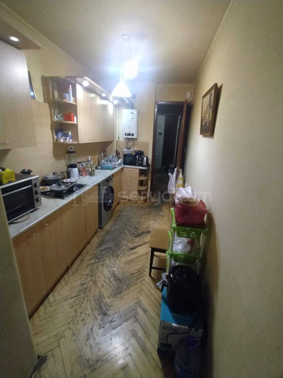 3 Սենյականոց Բնակարան, 84քմ, 5/9 հարկ, Նորմալ Վիճակում