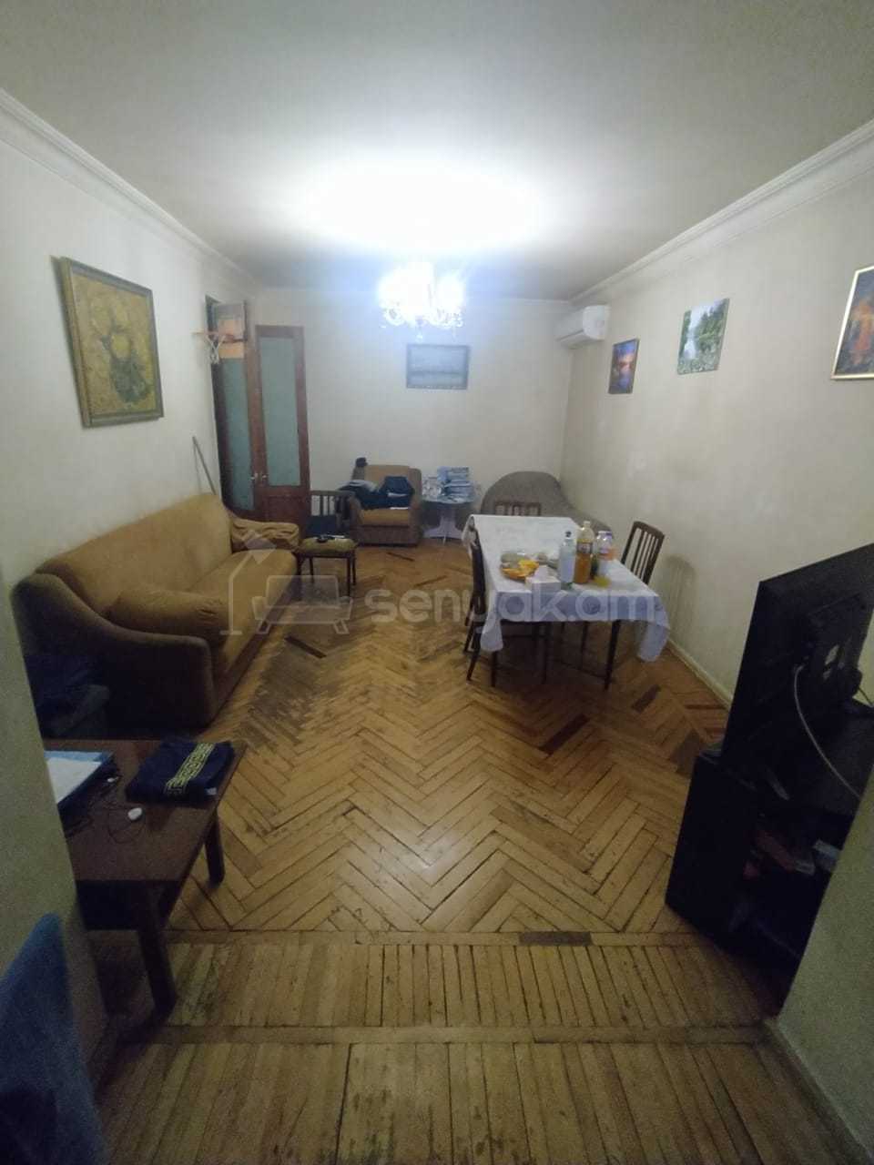 3 Սենյականոց Բնակարան, 84քմ, 5/9 հարկ, Նորմալ Վիճակում