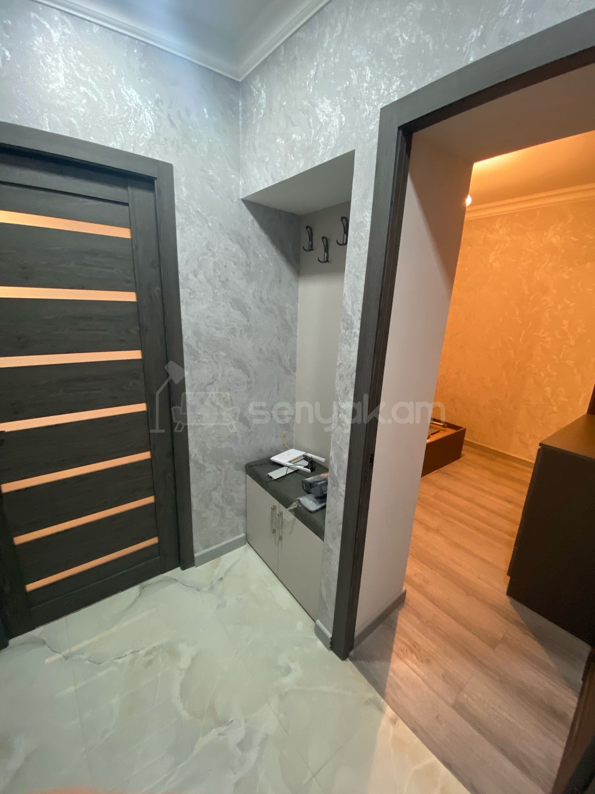 2 Սենյականոց Բնակարան Քարե Շենքում, 55քմ, 2/8 հարկ, Դիզայներական Վերանորոգված, Կահավորված, Արևկող