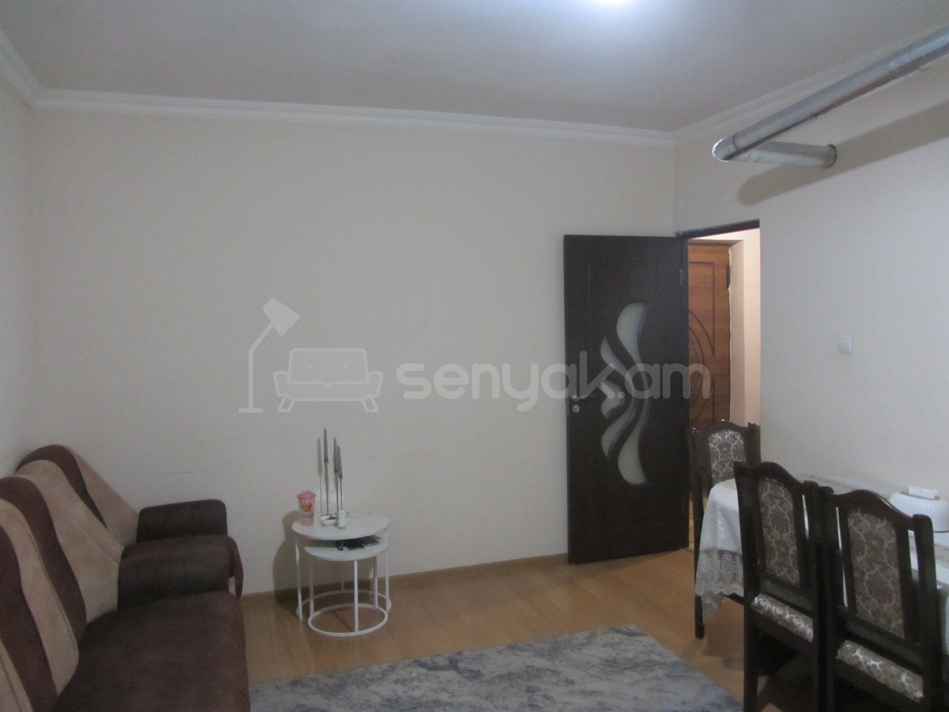 3 Սենյականոց Բնակարան, 61քմ, 5/5 հարկ, Նորմալ Վիճակում