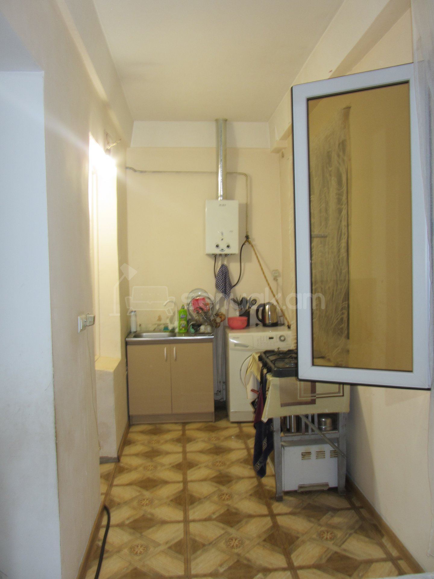 3 Սենյականոց Բնակարան, 61քմ, 5/5 հարկ, Նորմալ Վիճակում