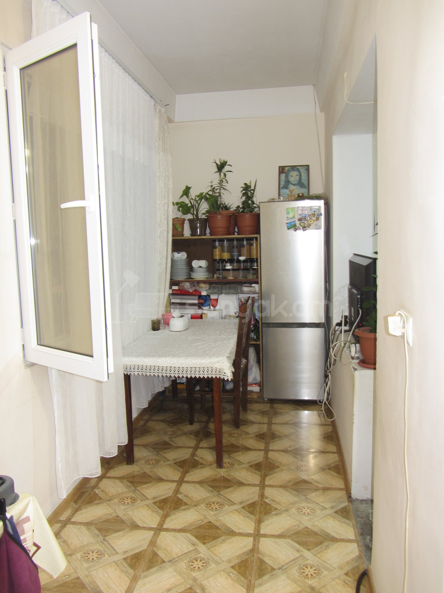 3 Սենյականոց Բնակարան, 61քմ, 5/5 հարկ, Նորմալ Վիճակում