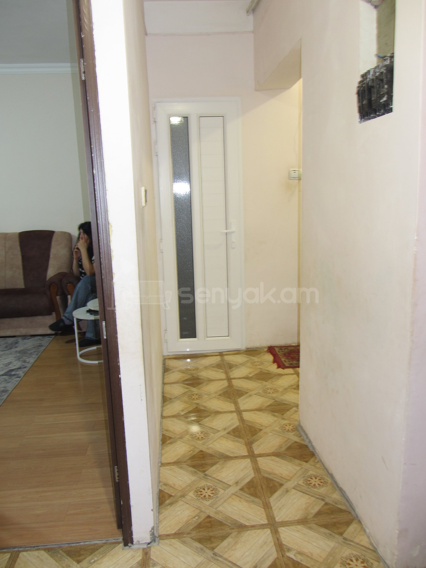 3 Սենյականոց Բնակարան, 61քմ, 5/5 հարկ, Նորմալ Վիճակում