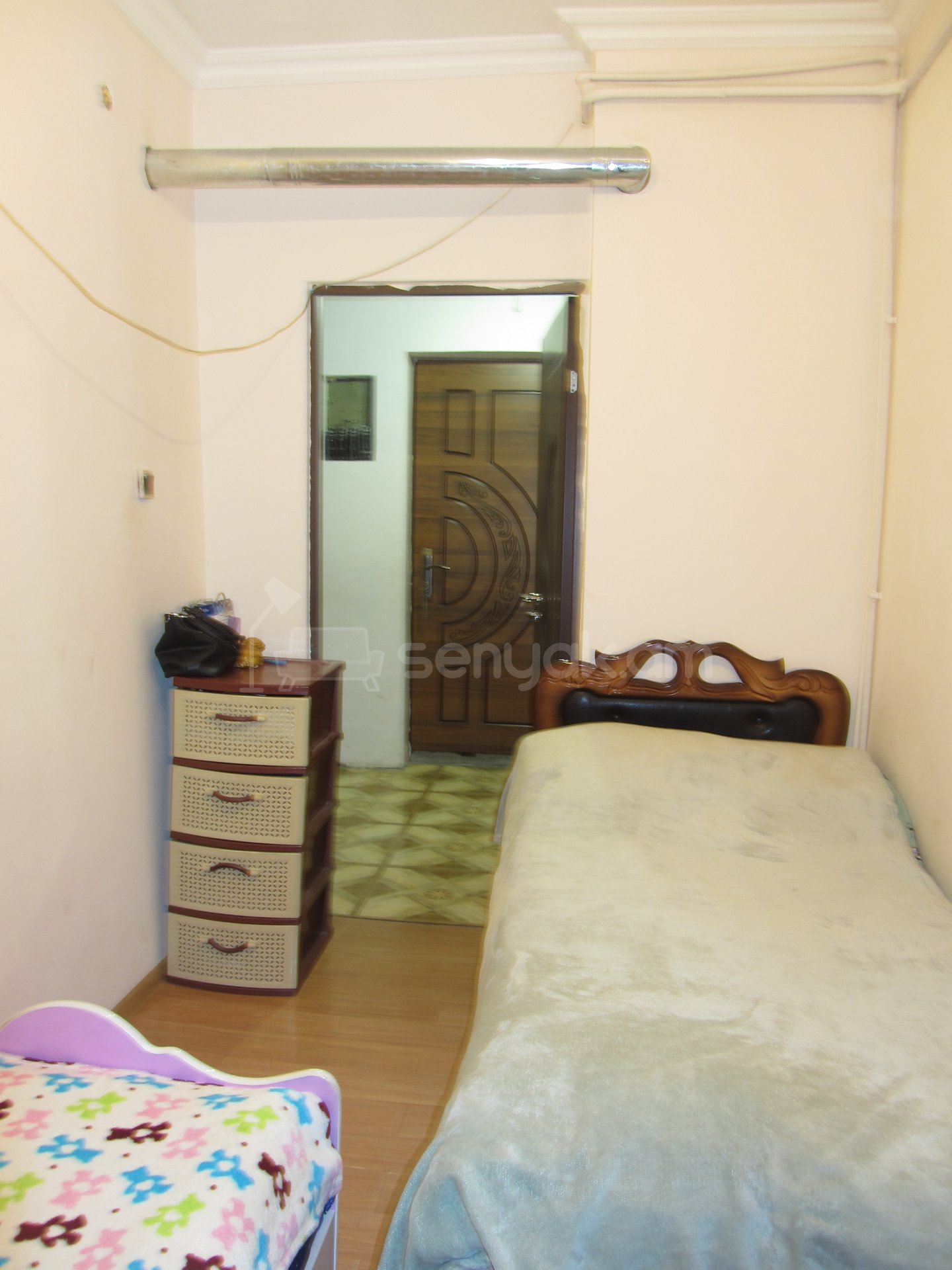 3 Սենյականոց Բնակարան, 61քմ, 5/5 հարկ, Նորմալ Վիճակում