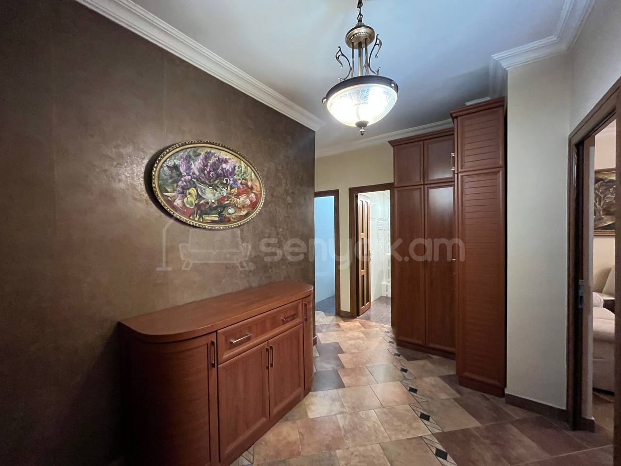 2 Սենյականոց Բնակարան Քարե Շենքում, 66քմ, 2/5 հարկ, Կապիտալ Վերանորոգված, Կահավորված