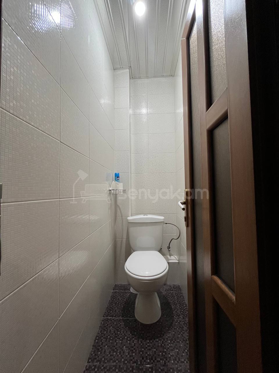 2 Սենյականոց Բնակարան Քարե Շենքում, 66քմ, 2/5 հարկ, Կապիտալ Վերանորոգված, Կահավորված