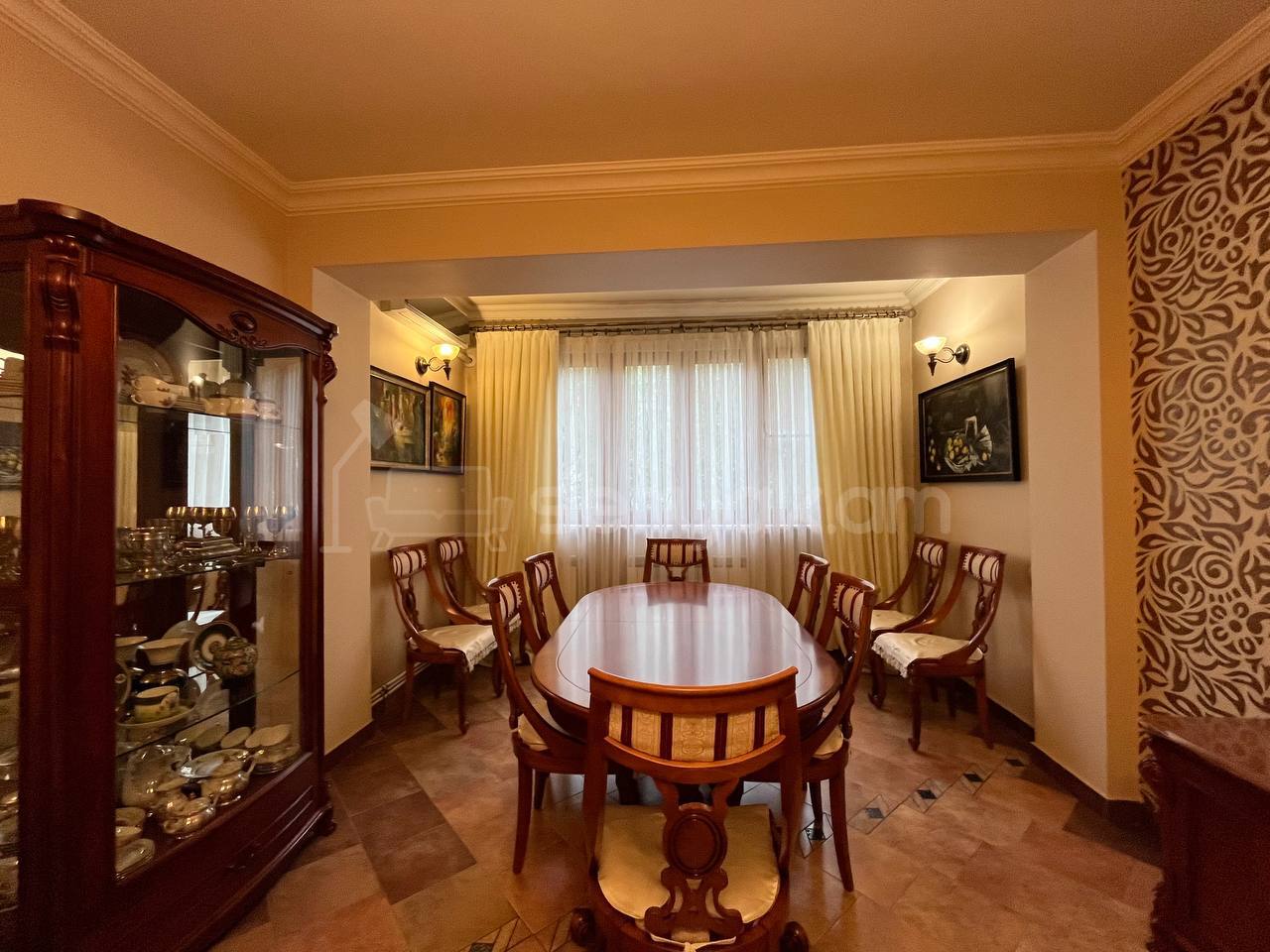 2 Սենյականոց Բնակարան Քարե Շենքում, 66քմ, 2/5 հարկ, Կապիտալ Վերանորոգված, Կահավորված