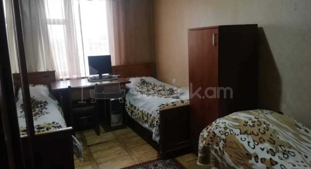 3 Սենյականոց Բնակարան, 78քմ, 4/9 հարկ, Նորմալ Վիճակում