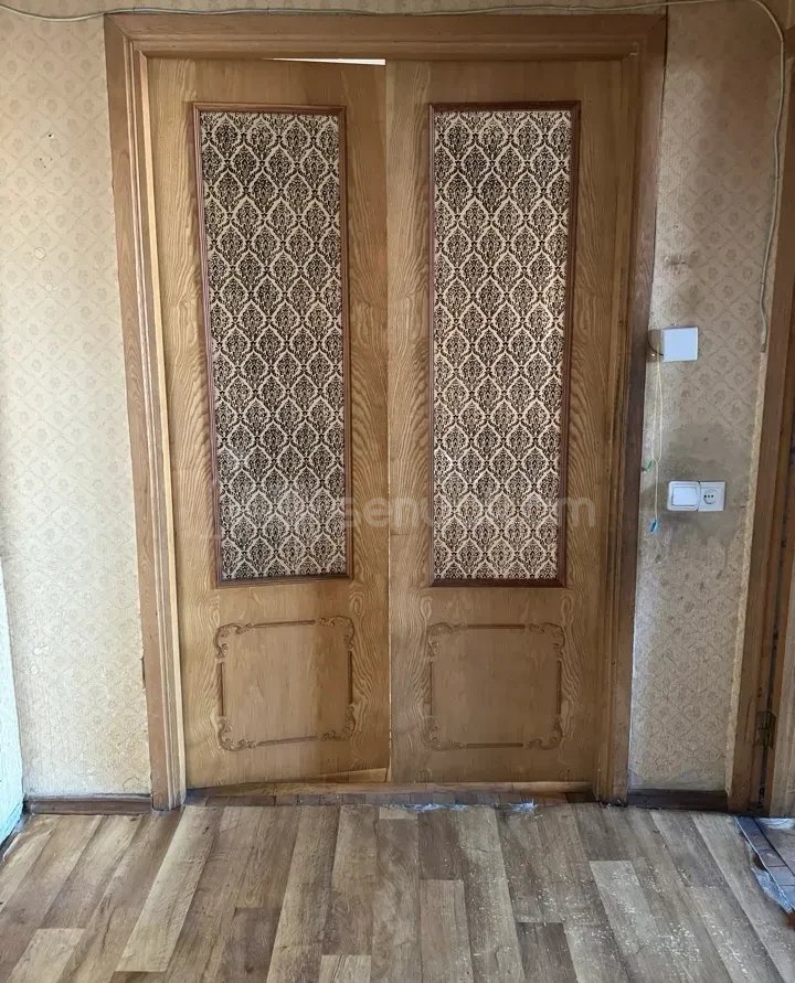 3 Սենյականոց Բնակարան, 92քմ, 5/9 հարկ, Նորմալ Վիճակում, Արևկող