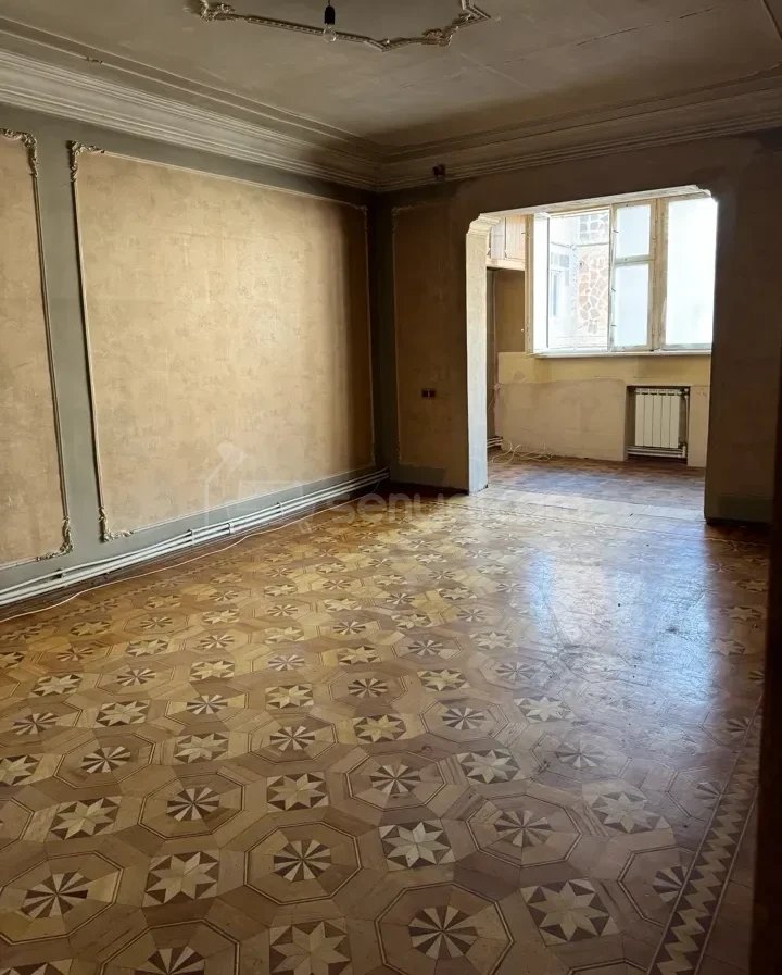 3 Սենյականոց Բնակարան, 92քմ, 5/9 հարկ, Նորմալ Վիճակում, Արևկող