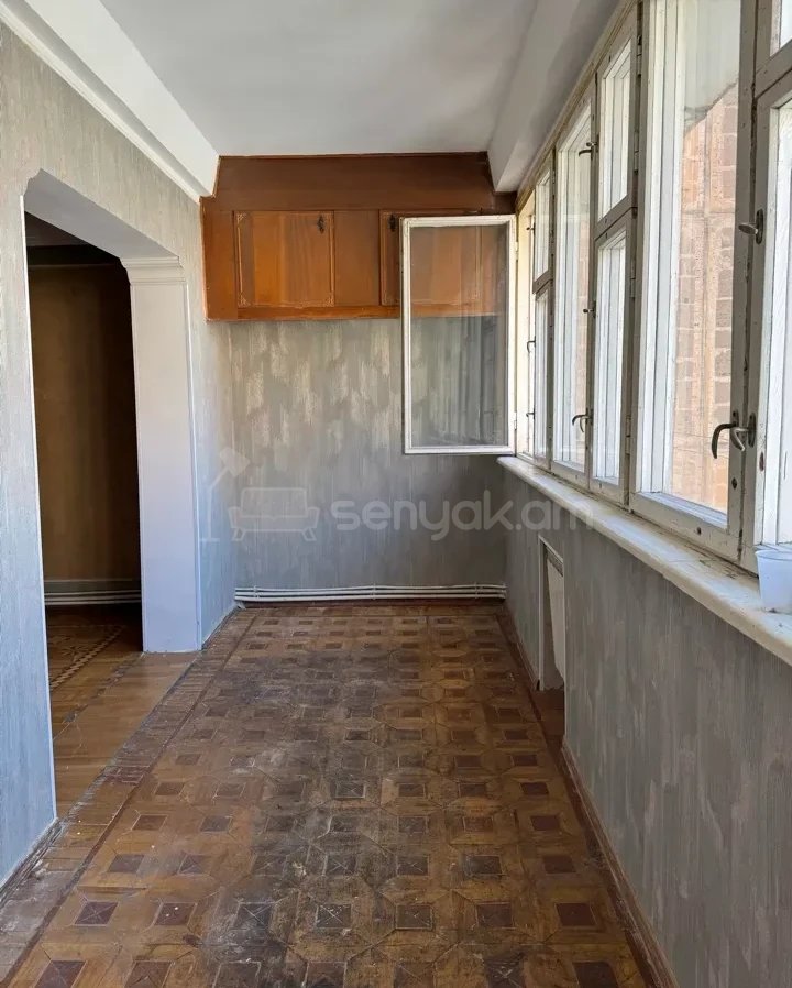 3 Սենյականոց Բնակարան, 92քմ, 5/9 հարկ, Նորմալ Վիճակում, Արևկող