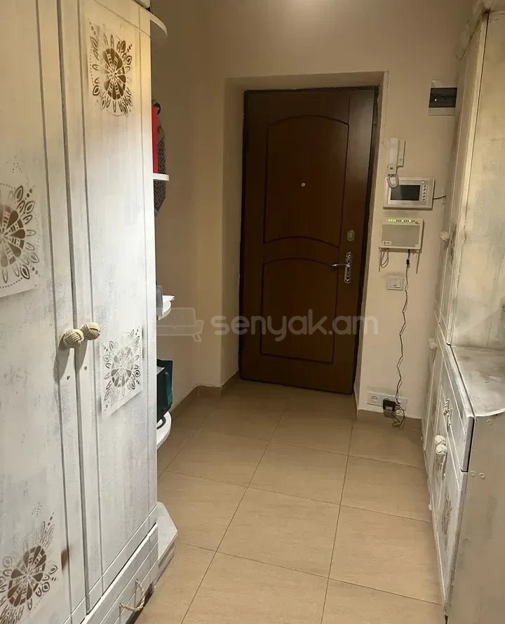 2 Սենյականոց Բնակարան Քարե Շենքում, 56քմ, 4/5 հարկ, Կապիտալ Վերանորոգված, Կահավորված, Արևկող