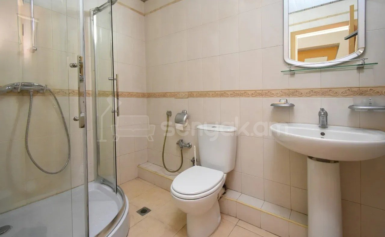2 Սենյականոց Բնակարան Քարե Շենքում, 50քմ, 4/6 հարկ, Կապիտալ Վերանորոգված, Կահավորված, Արևկող