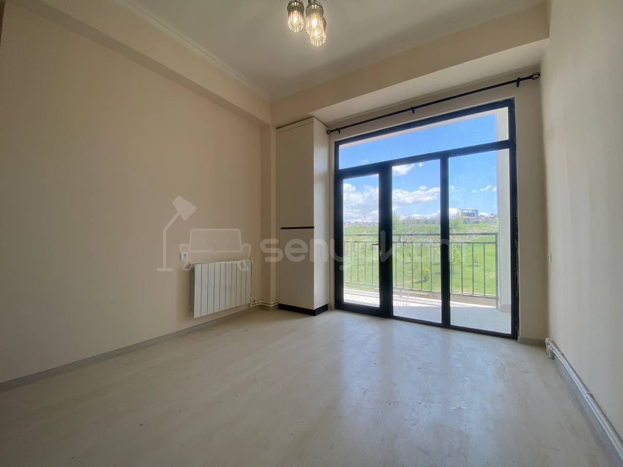 2 Սենյականոց Բնակարան Նորակառույցում, 42քմ, 3/9 հարկ, Կապիտալ Վերանորոգված