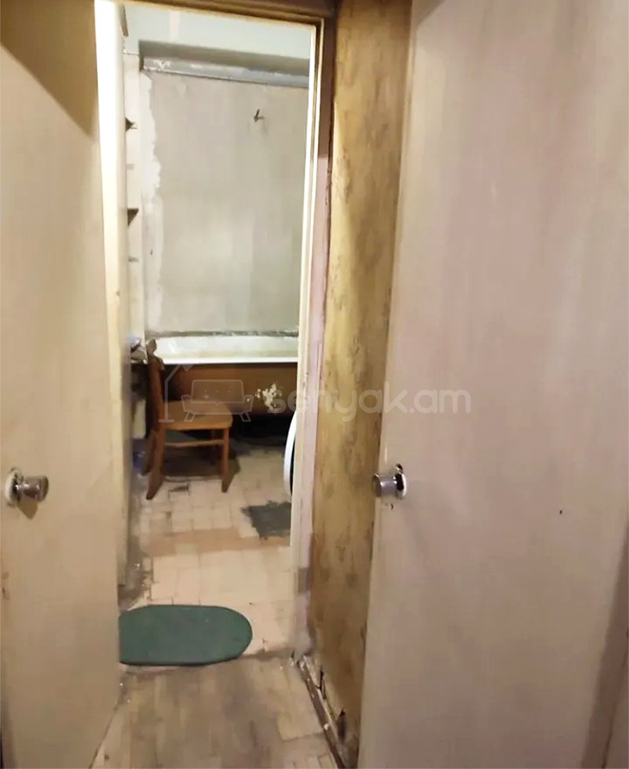 2 Սենյականոց Բնակարան, 62քմ, 9/9 հարկ, Պետական Վիճակում