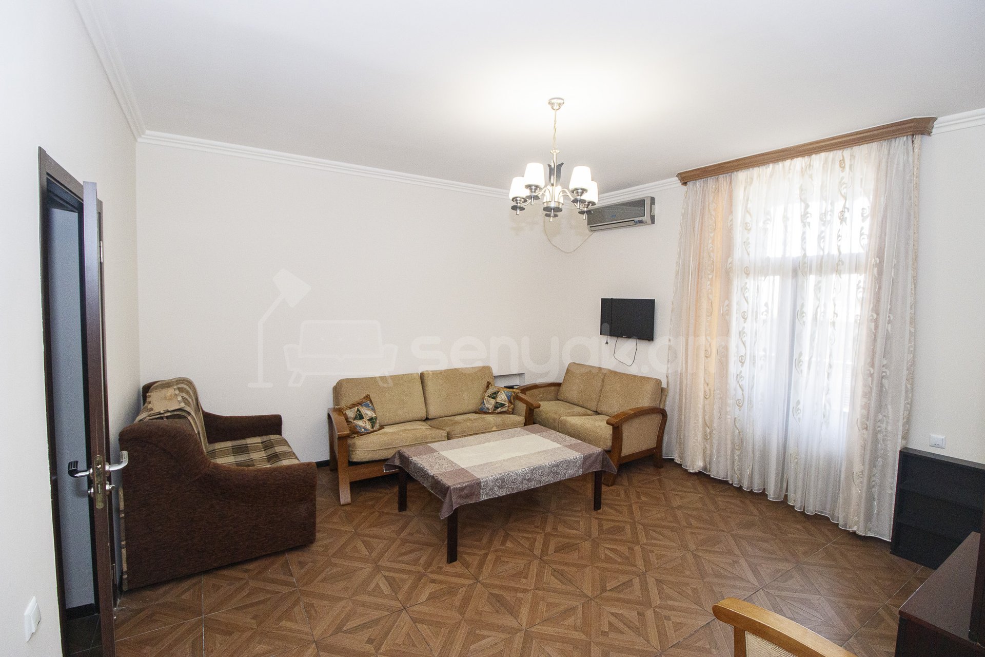 2 Սենյականոց Բնակարան Քարե Շենքում, 50քմ, 4/5 հարկ, Կապիտալ Վերանորոգված, Կահավորված