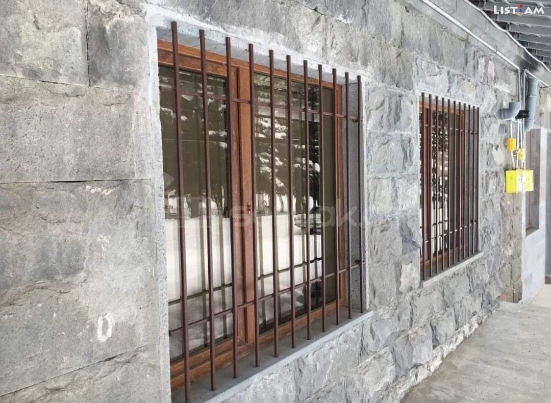 2 Սենյականոց Բնակարան Նորակառույց Քարե Շենքում, 54քմ, 1/1 հարկ, Կապիտալ Վերանորոգված