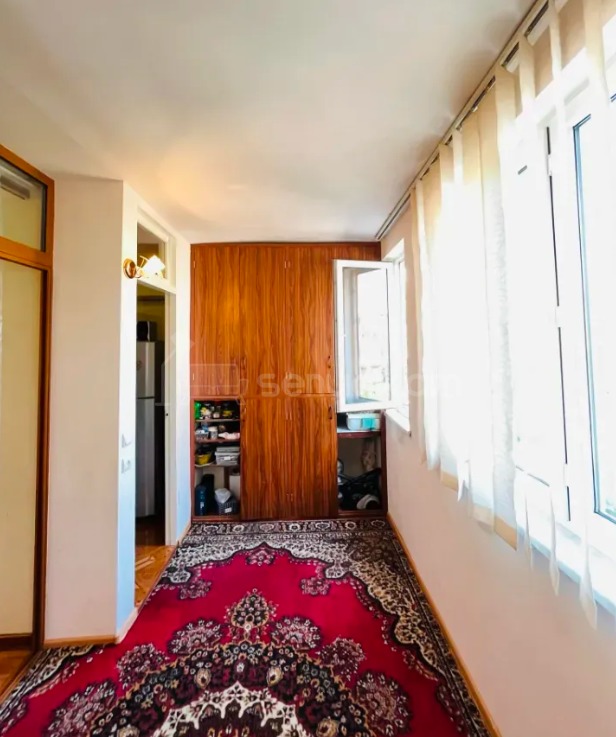 3 Սենյականոց Բնակարան Քարե Շենքում, 87քմ, 3/7 հարկ, Կապիտալ Վերանորոգված