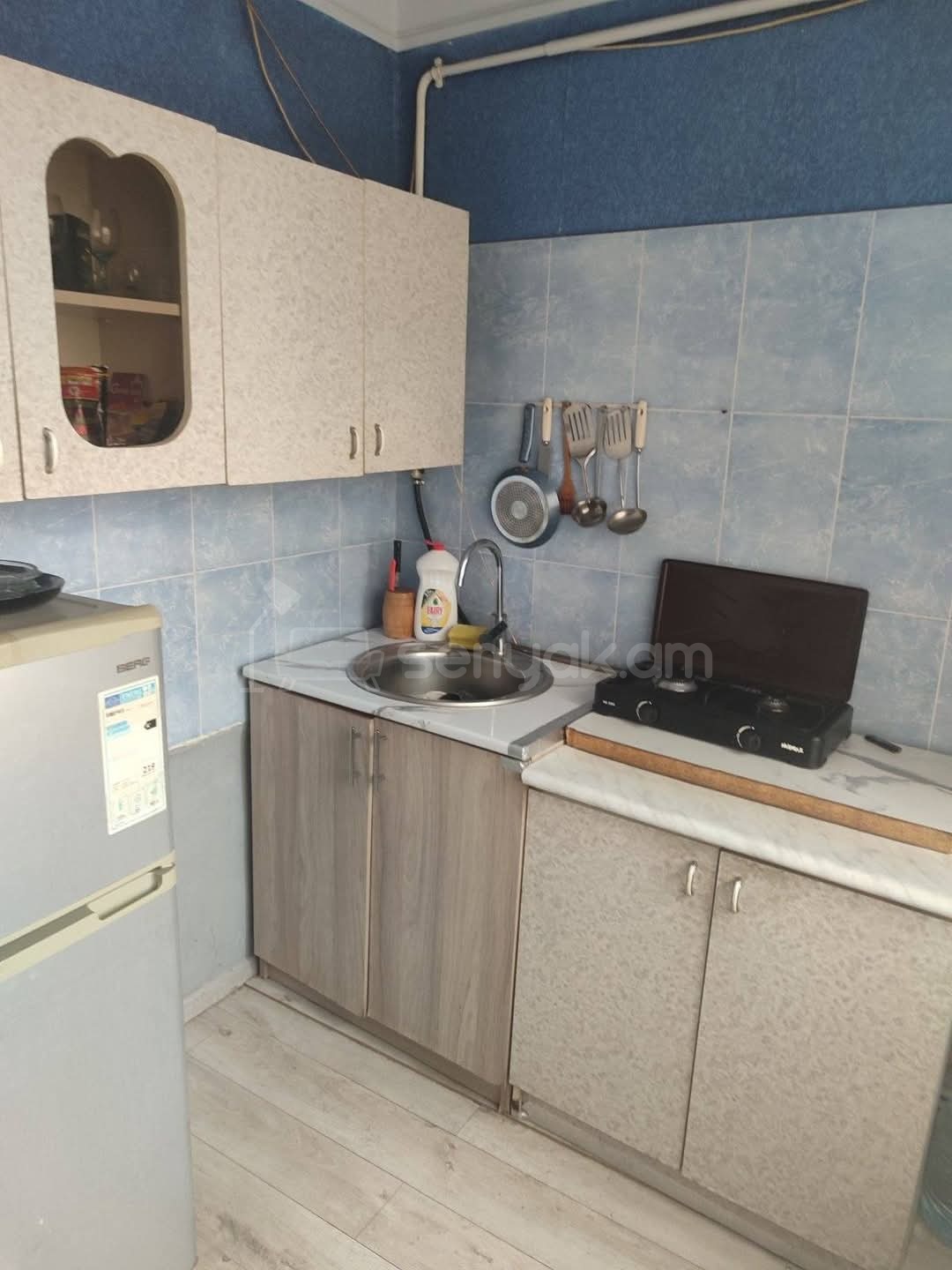 2 Սենյականոց Բնակարան Քարե Շենքում, 40քմ, 2/5 հարկ, Կապիտալ Վերանորոգված, Կահավորված