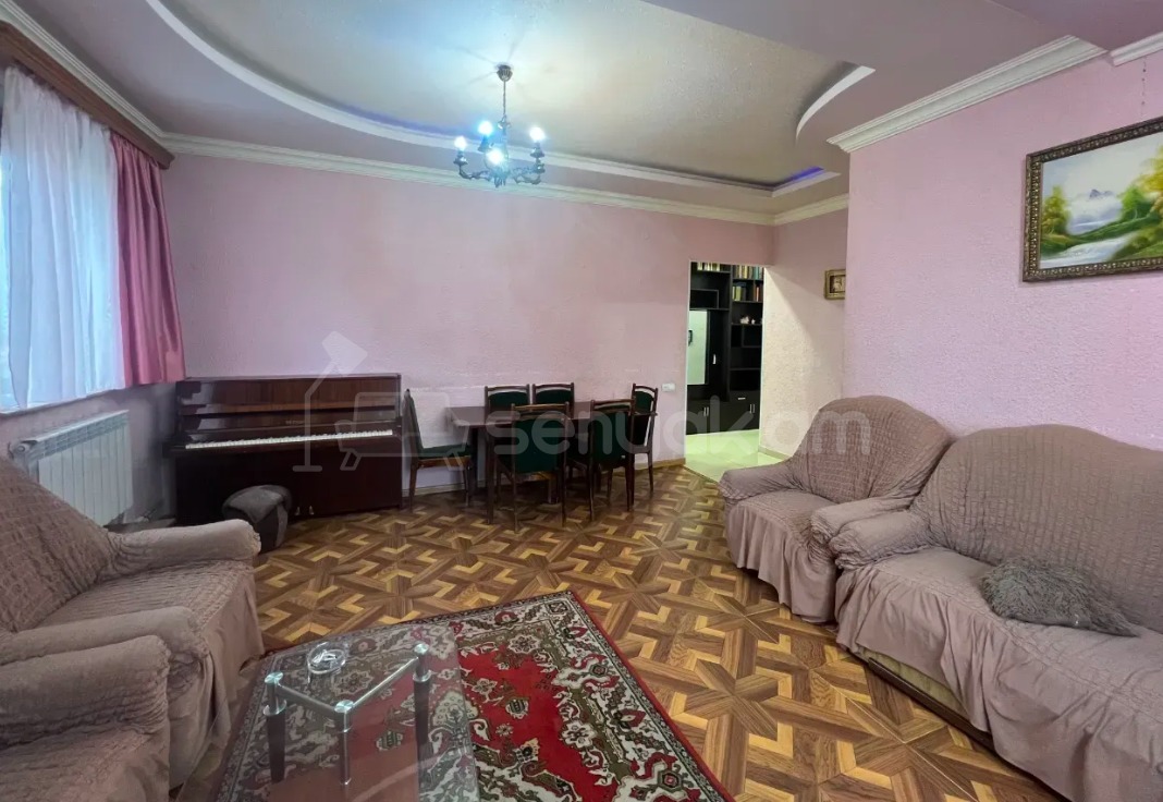 3 Սենյականոց Բնակարան Քարե Շենքում, 80քմ, 5/5 հարկ, Կապիտալ Վերանորոգված