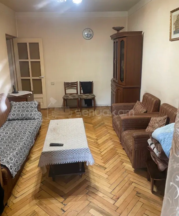 2 Սենյականոց Բնակարան Քարե Շենքում, 63քմ, 3/5 հարկ, Կոսմետիկ Վերանորոգված