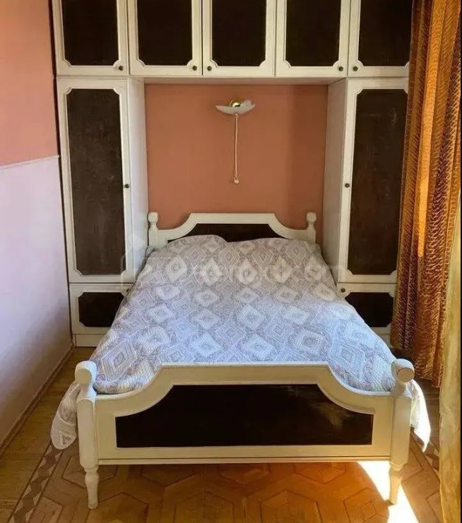 1 Սենյականոց Բնակարան Քարե Շենքում, 48քմ, 4/5 հարկ, Կոսմետիկ Վերանորոգված