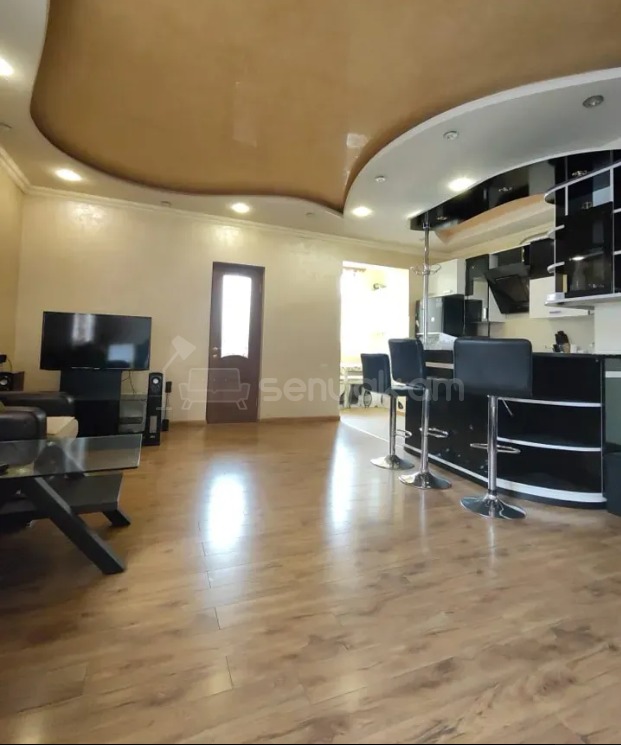 2 Սենյականոց Բնակարան, 48քմ, 5/9 հարկ, Կապիտալ Վերանորոգված