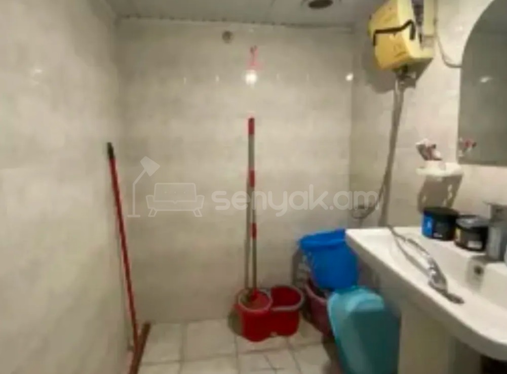 3 Սենյականոց Բնակարան, 80քմ, 9/10 հարկ, Պետական Վիճակում