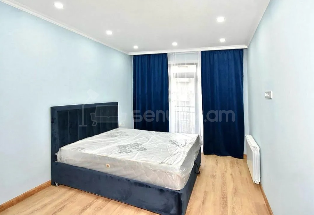 3 Սենյականոց Բնակարան Քարե Շենքում, 85քմ, 4/5 հարկ, Կապիտալ Վերանորոգված