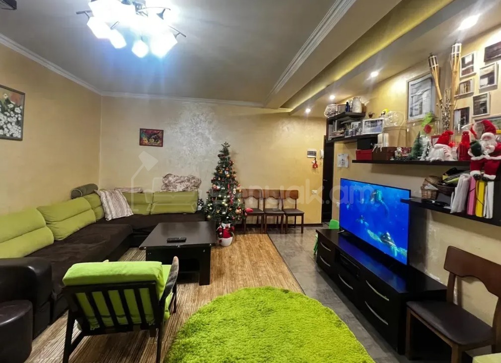2 Սենյականոց Բնակարան Քարե Շենքում, 40քմ, 2/5 հարկ, Կապիտալ Վերանորոգված
