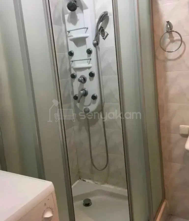 1 Սենյականոց Բնակարան Քարե Շենքում, 50քմ, 5/5 հարկ, Կապիտալ Վերանորոգված, Կահավորված, Արևկող