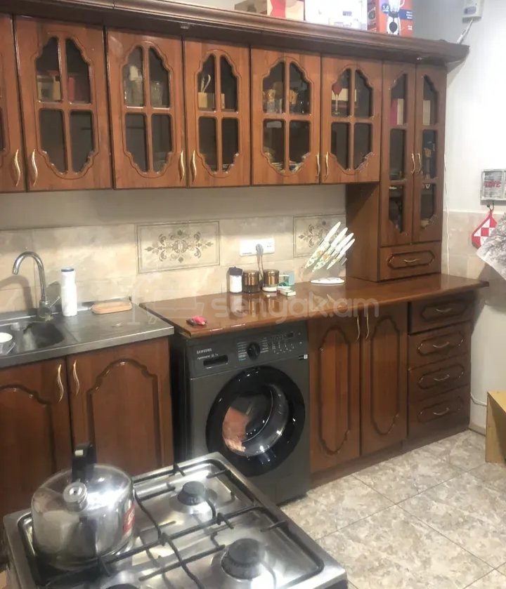 2 Սենյականոց Բնակարան Քարե Շենքում, 62քմ, 1/1 հարկ, Կապիտալ Վերանորոգված, Կահավորված