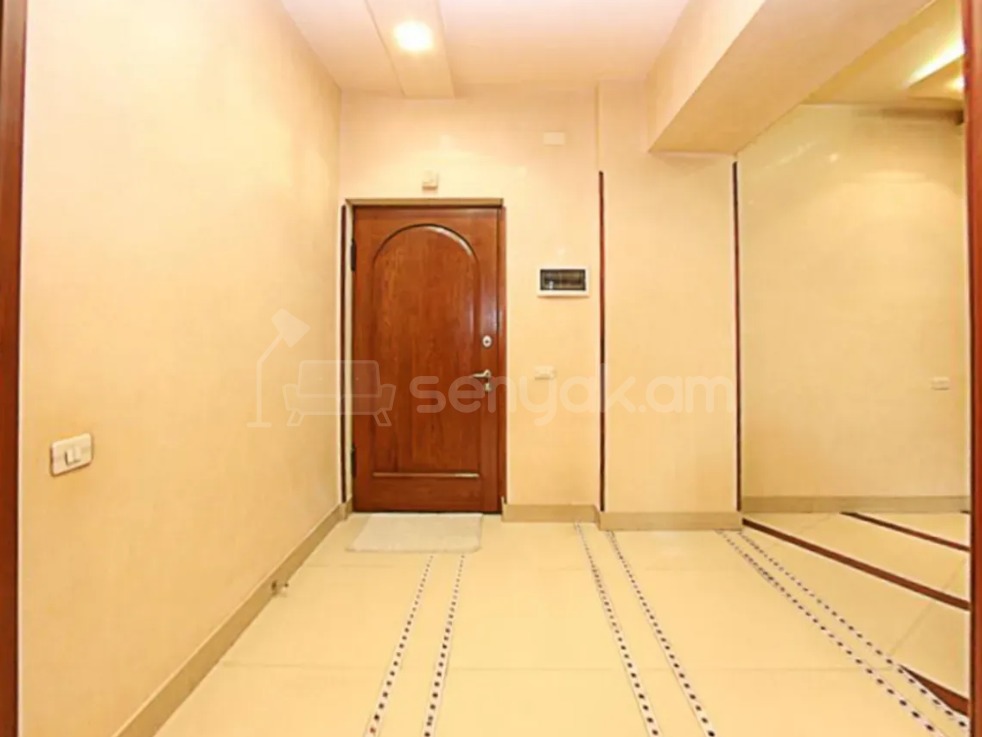 2 Սենյականոց Բնակարան, 40քմ, 4/7 հարկ, Դիզայներական Վերանորոգված