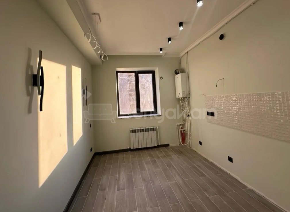 3 Սենյականոց Բնակարան Նորակառույցում, 82քմ, 10/15 հարկ, Դիզայներական Վերանորոգված