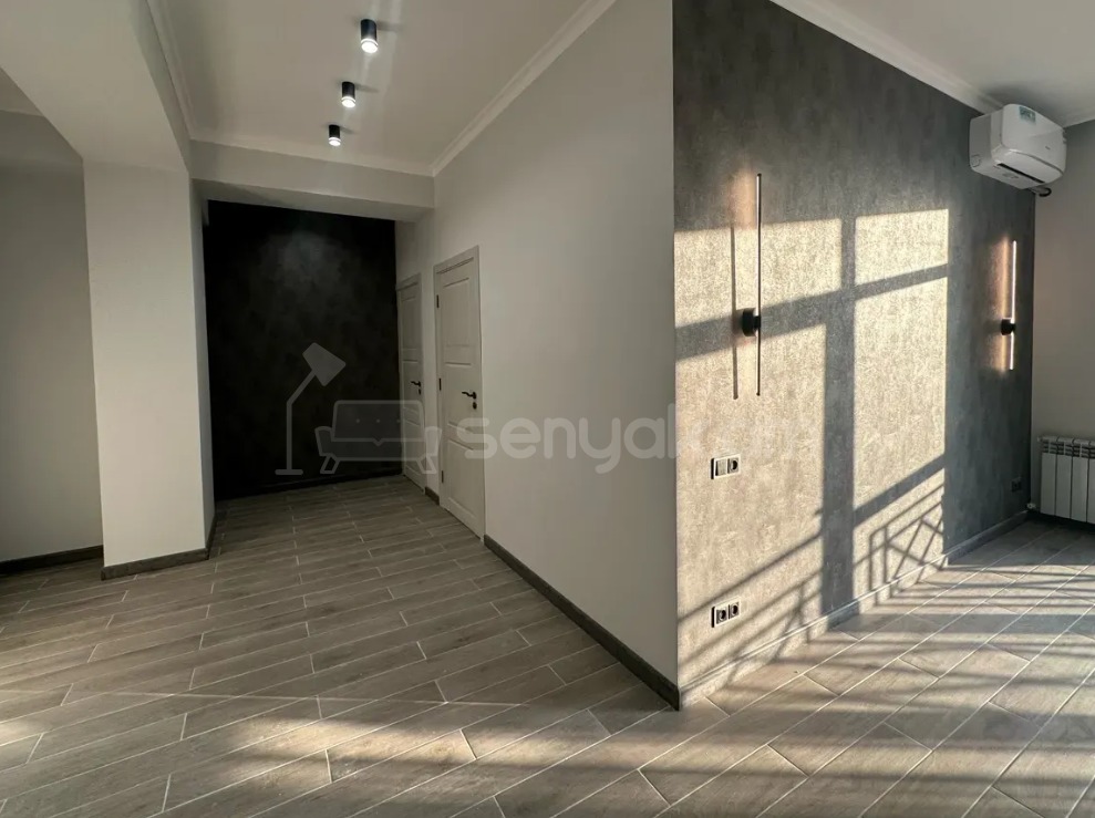 3 Սենյականոց Բնակարան Նորակառույցում, 82քմ, 10/15 հարկ, Դիզայներական Վերանորոգված