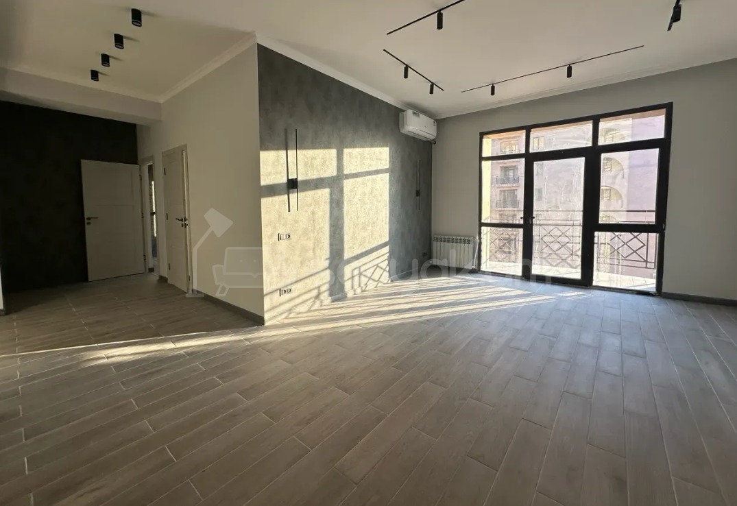 3 Սենյականոց Բնակարան Նորակառույցում, 82քմ, 10/15 հարկ, Դիզայներական Վերանորոգված