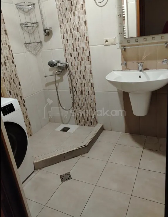 3 Սենյականոց Բնակարան, 97քմ, 9/9 հարկ, Կապիտալ Վերանորոգված